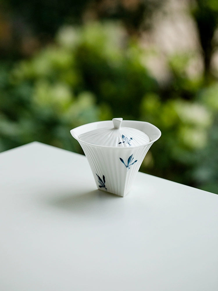 Orchid Blossom Three-Legged Gaiwan